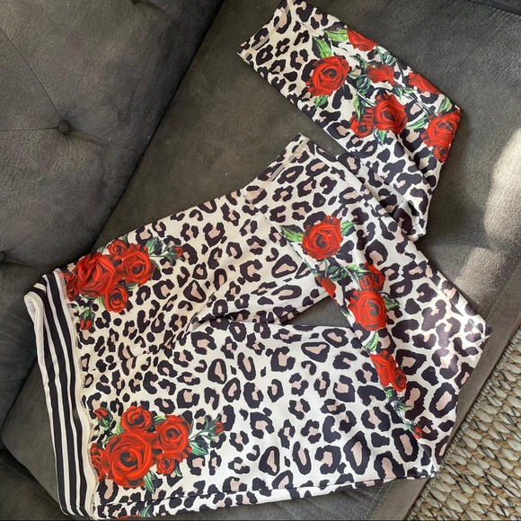 Fashion Nova Leopard and Rose Leggings Size Medium w/ Stretch - Picture 3 of 6